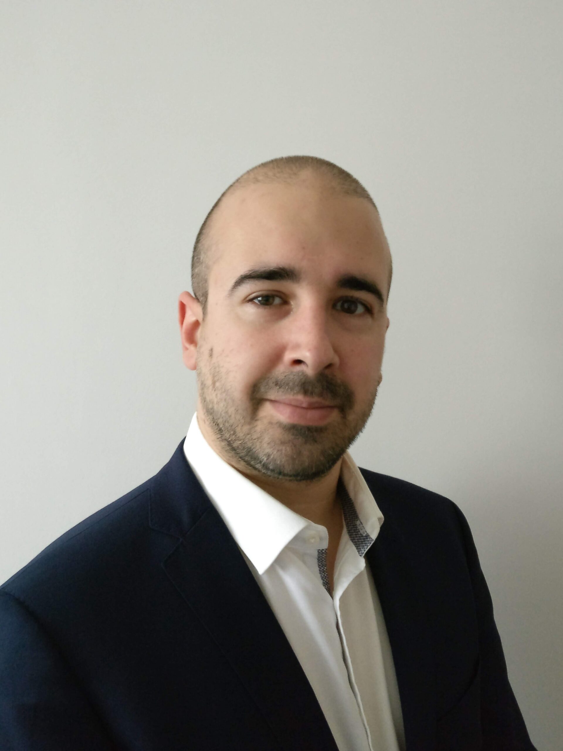 Mr. Vicente Rubén Del Pino Ruiz